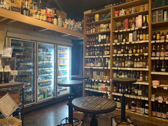 創業100周年の老舗酒屋が角打ちをオープン！気軽に立ち寄れると評判の